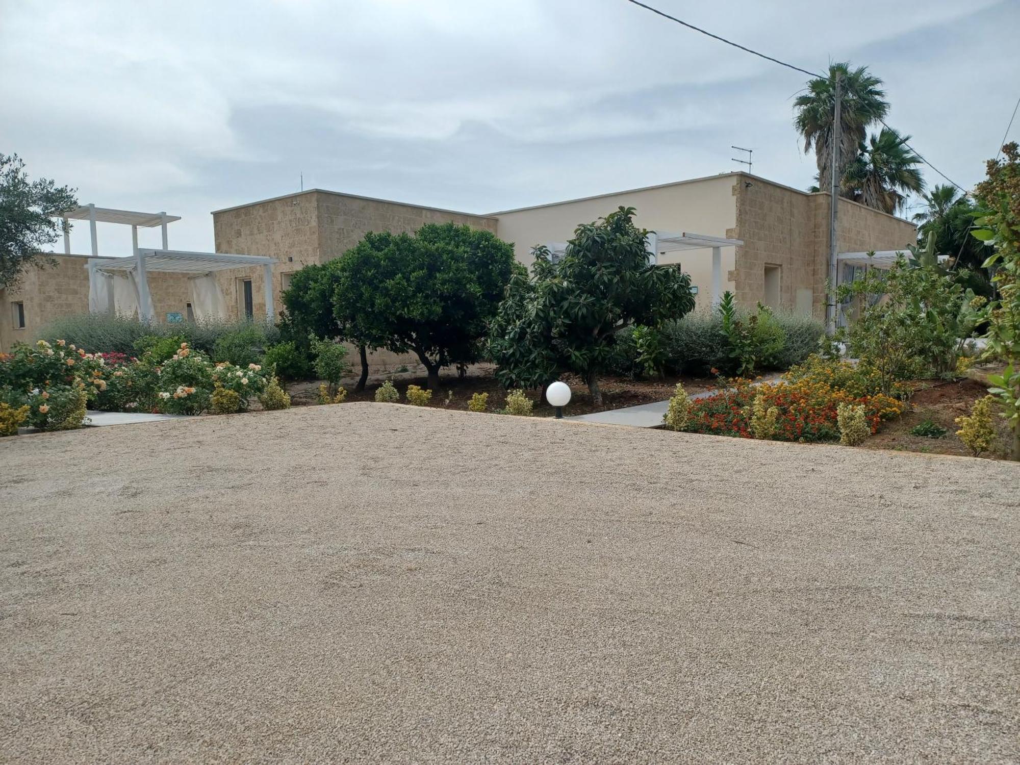 Zeituna Lodge A Porto Cesareo 토레 라필로 외부 사진